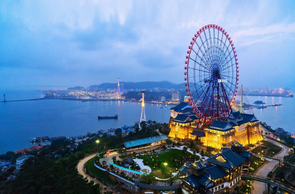 Discover Halong bay from new heights at Sun world Discover Halong bay from new heights at Sun world